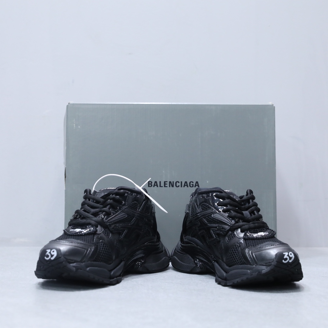 BALENCIAGA RUNNER