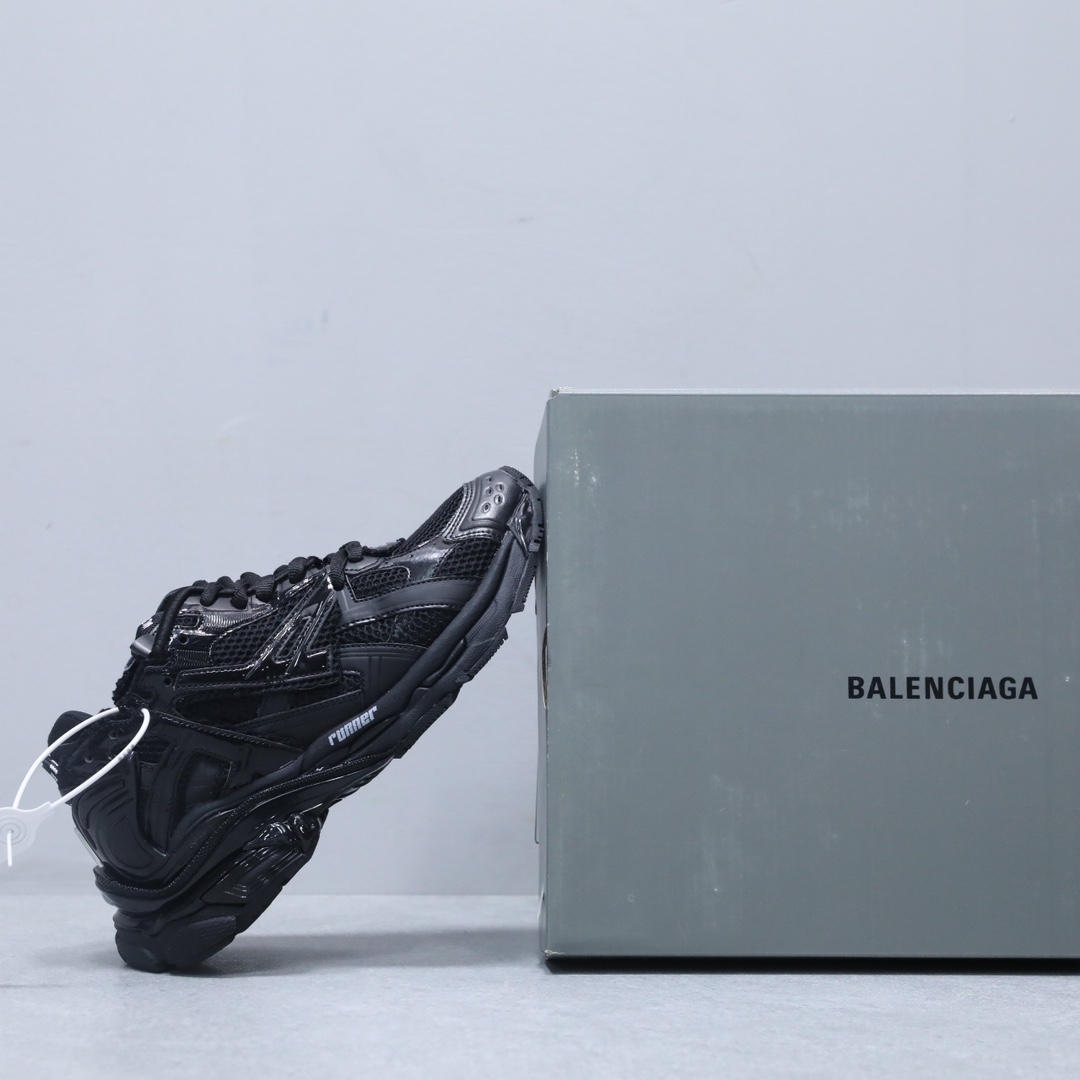 BALENCIAGA RUNNER