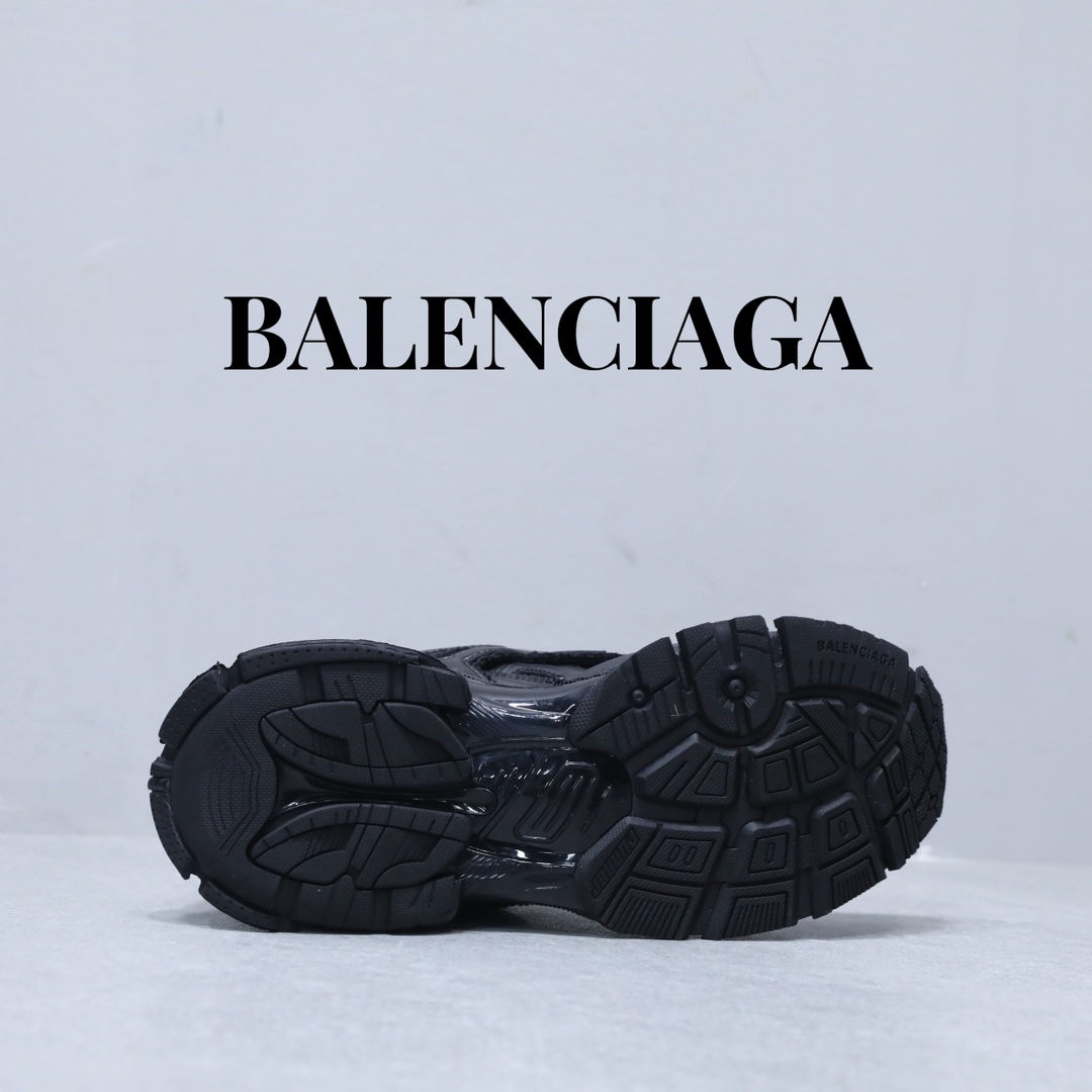 BALENCIAGA RUNNER