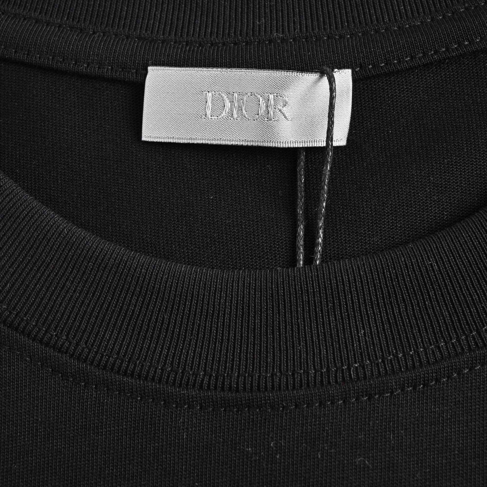 DIOR T-SHIRT