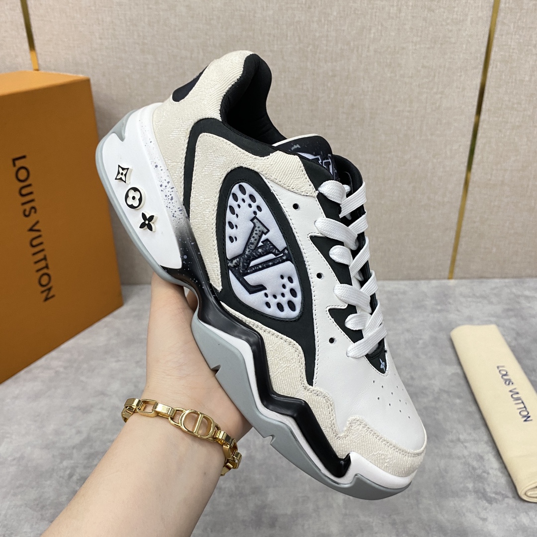 LV TRAINER