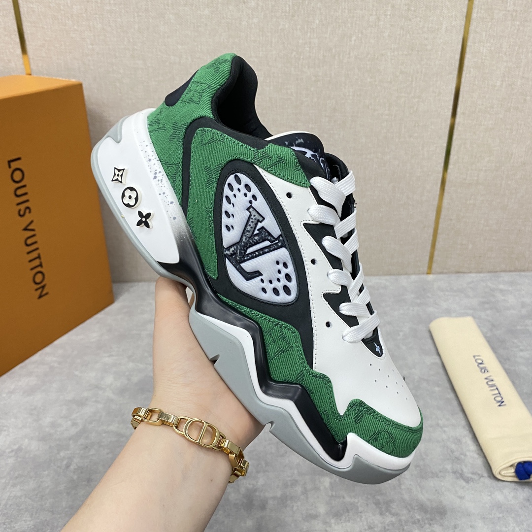 LV TRAINER