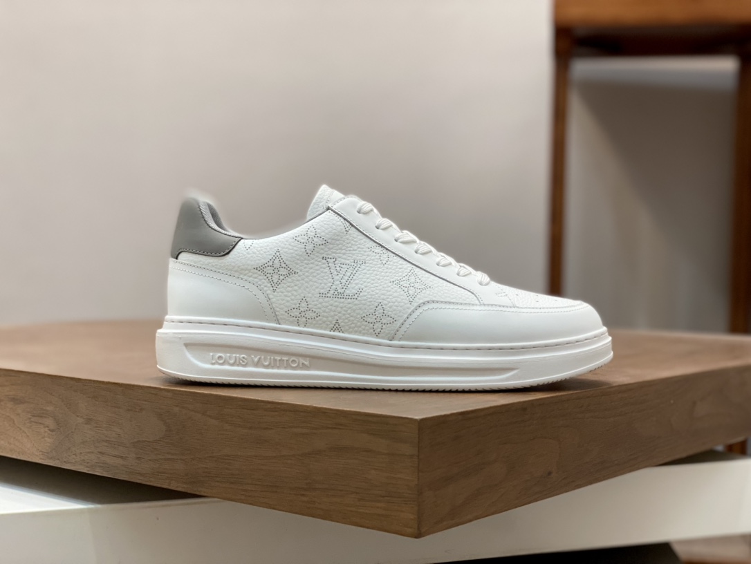 LV SNEAKER