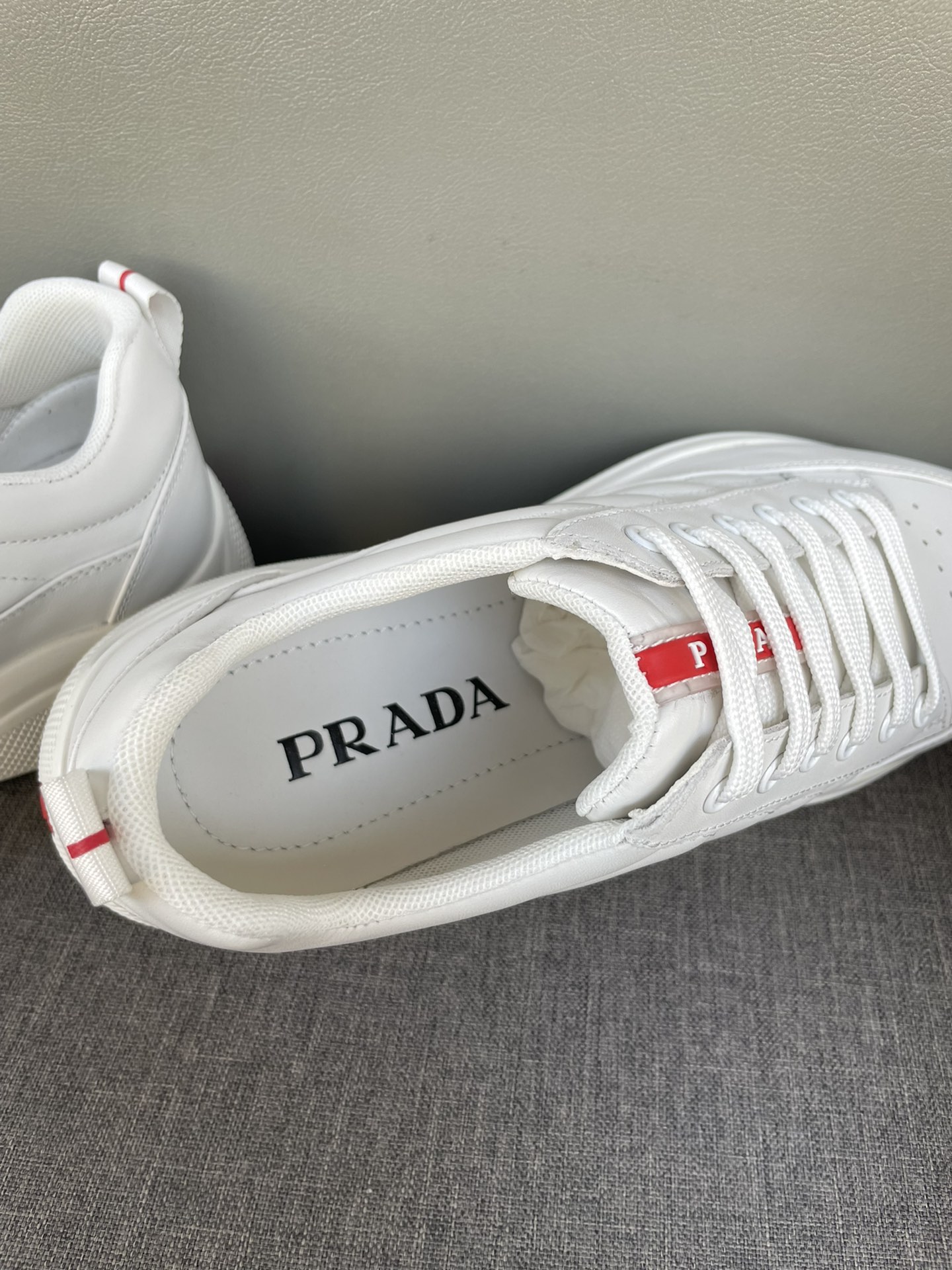 PRADA 