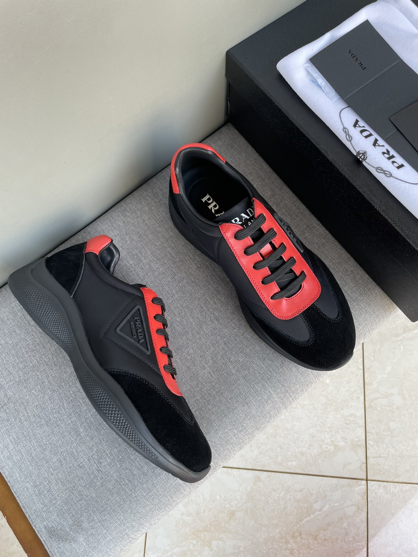PRADA 
