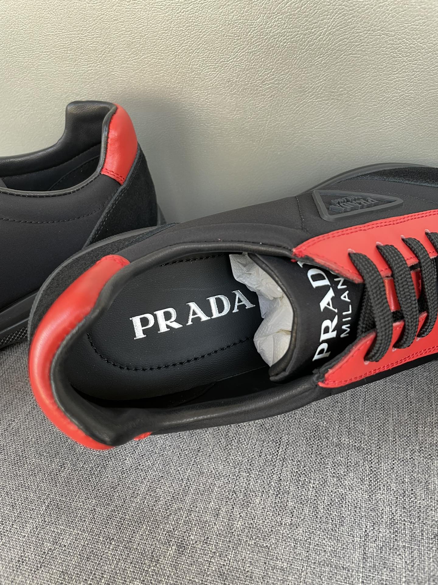 PRADA 