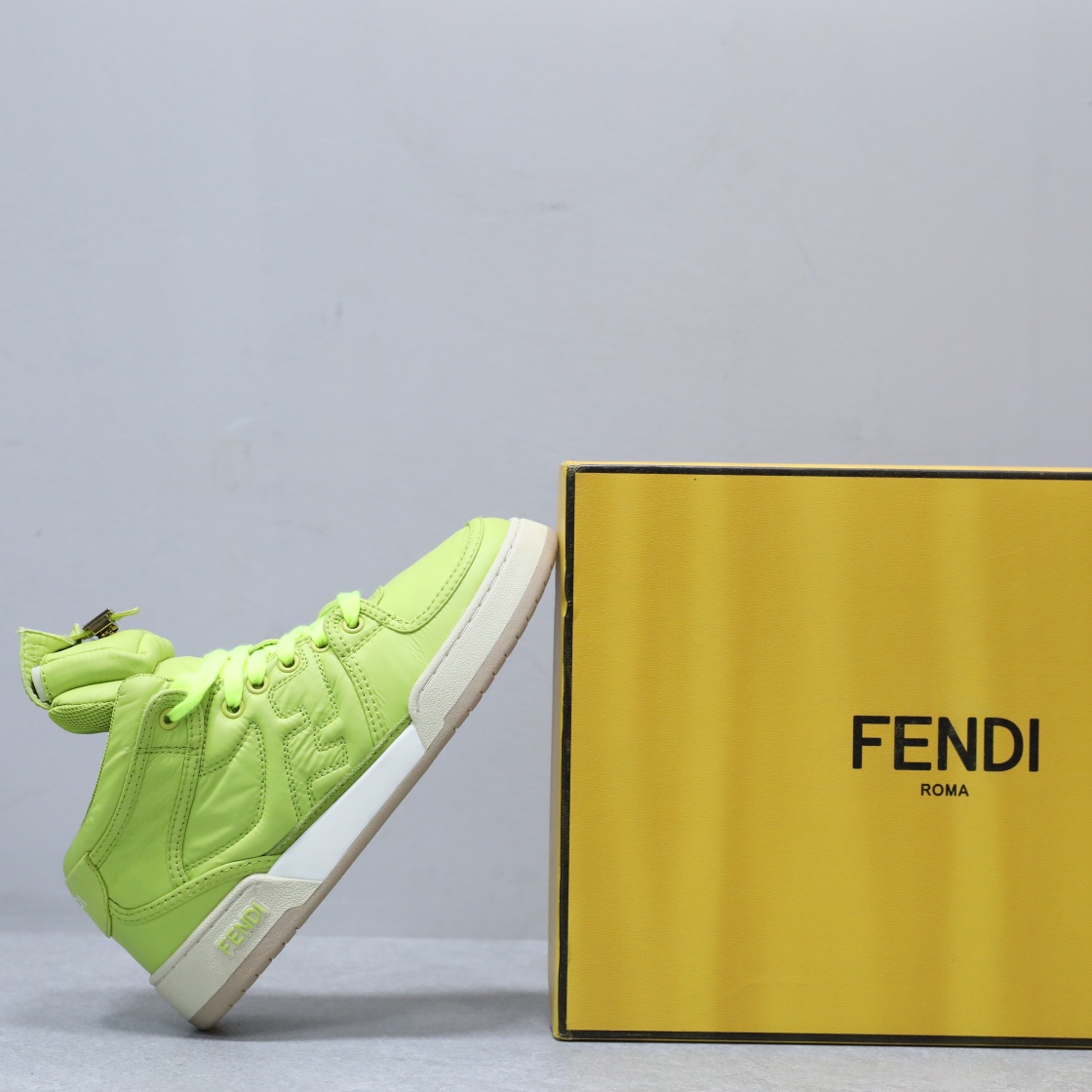 FENDI Baguette