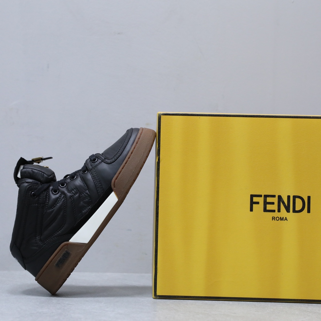 FENDI Baguette 
