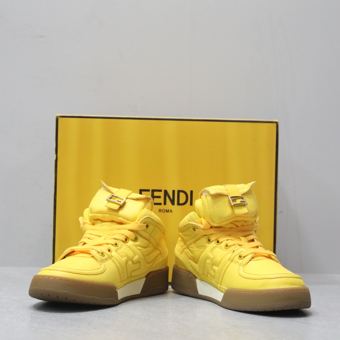 FENDI Baguette 