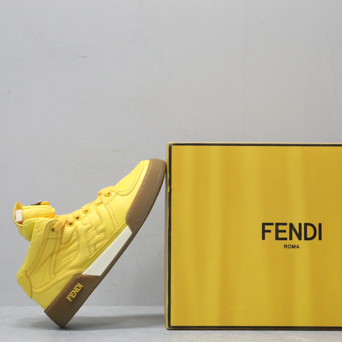 FENDI Baguette 