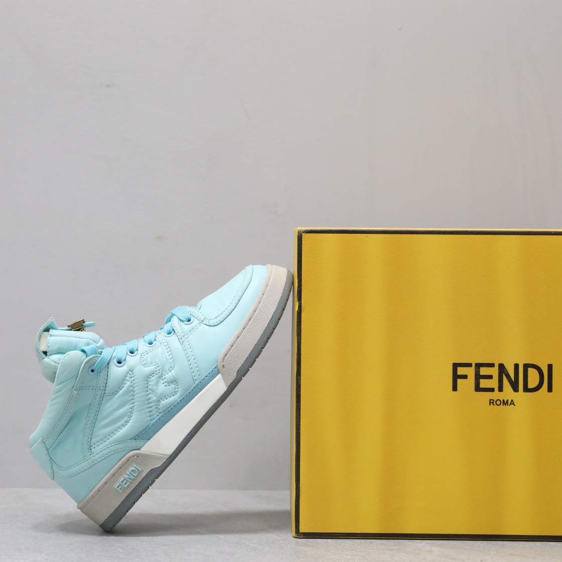 FENDI Baguette