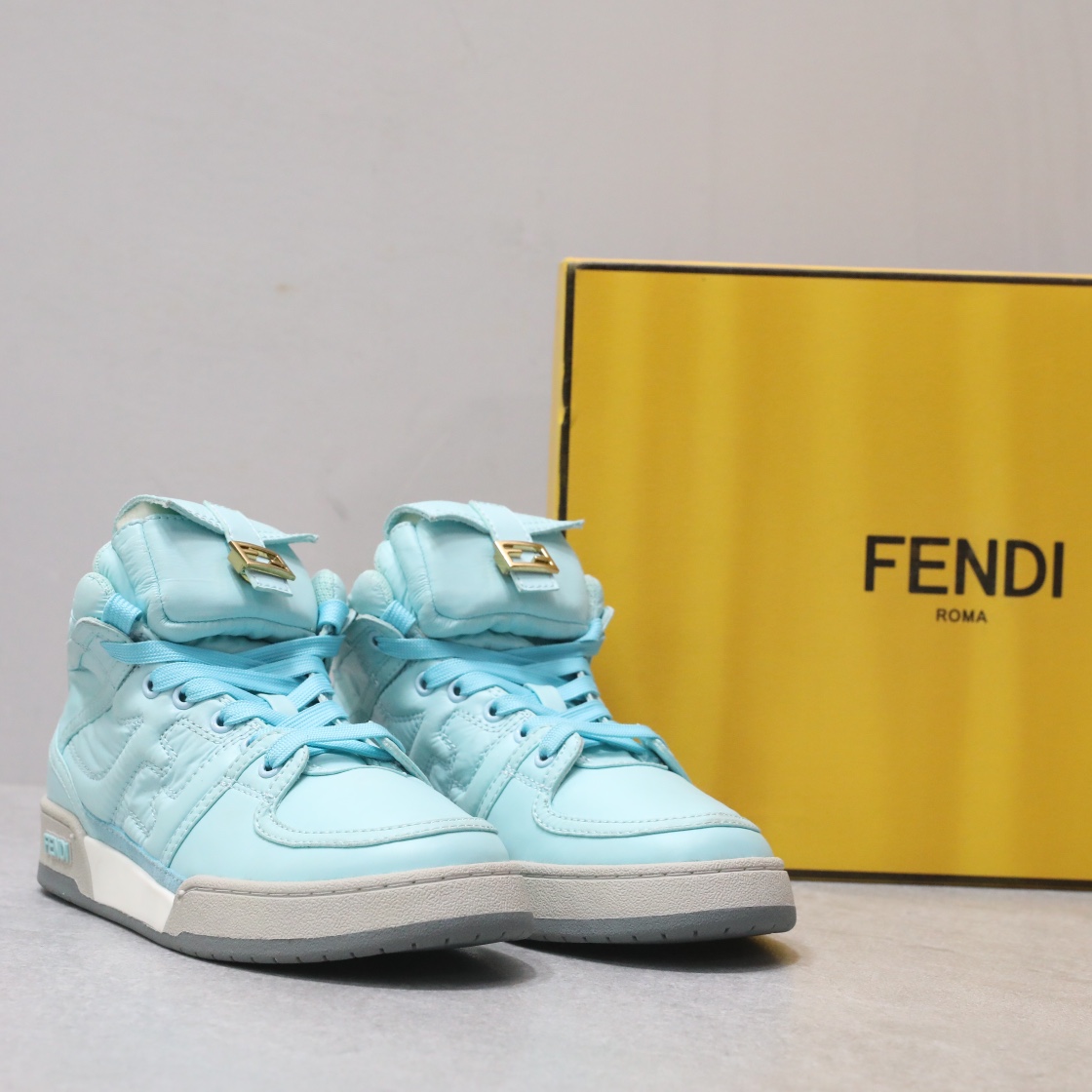 FENDI Baguette