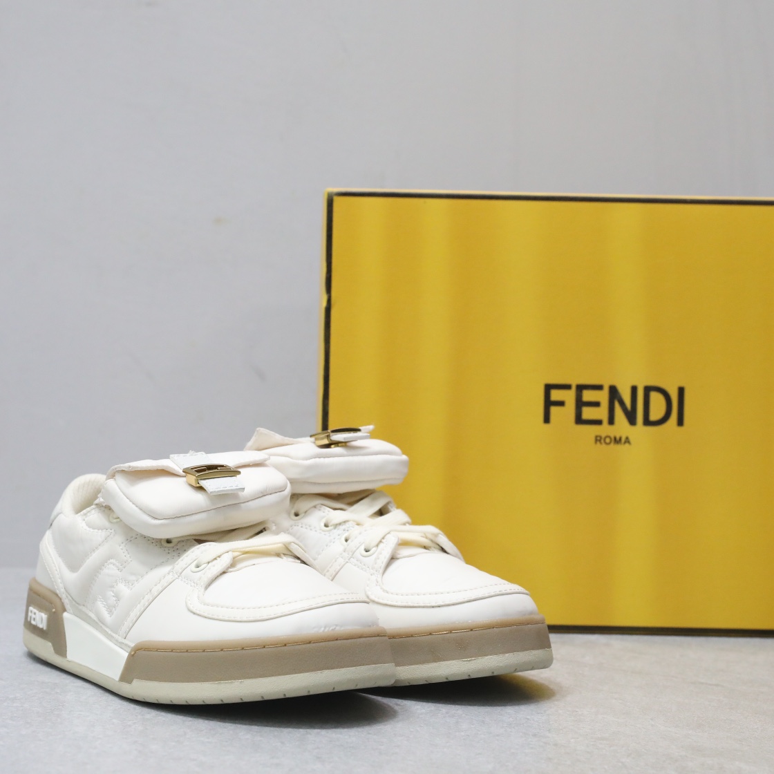 FENDI Baguette