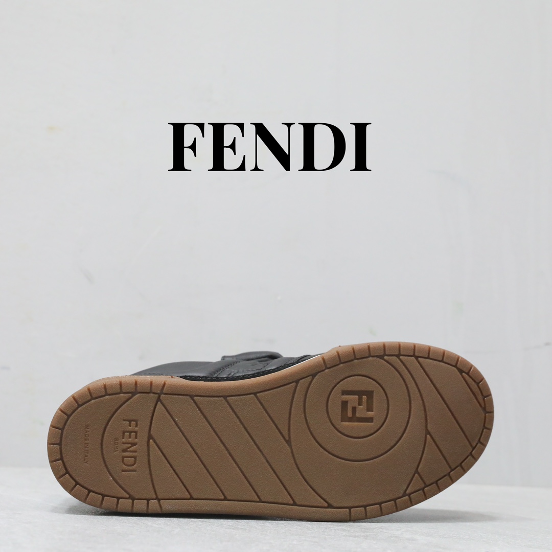 FENDI Baguette