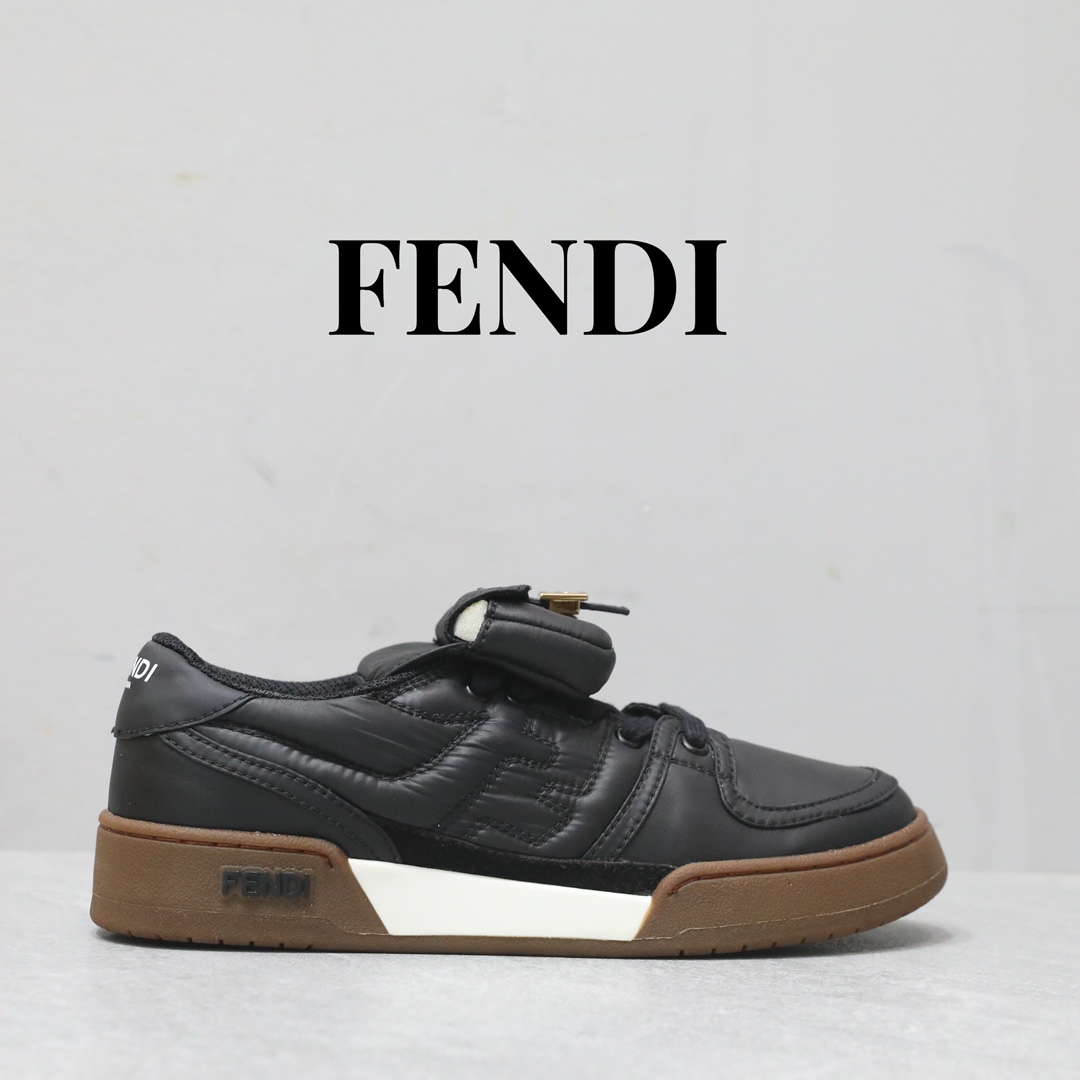 FENDI Baguette