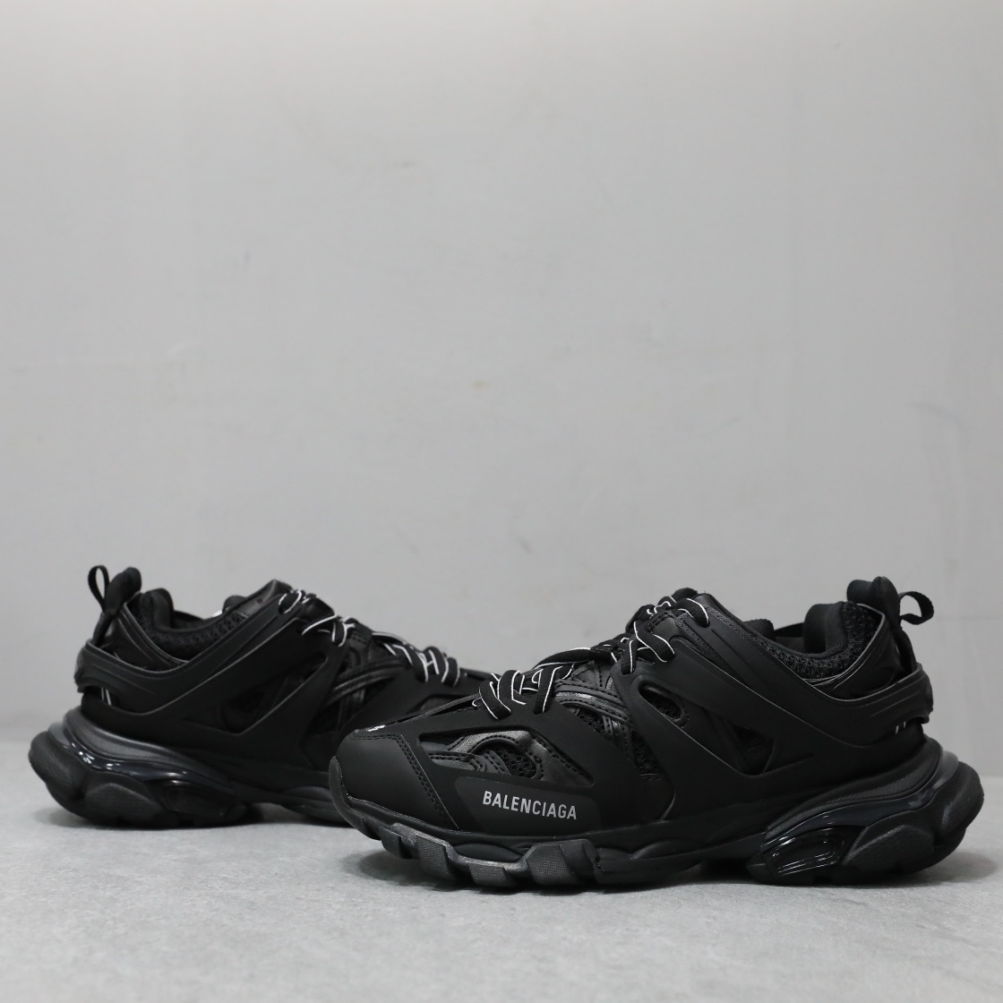 BALENCIAGA TRACK 3.0