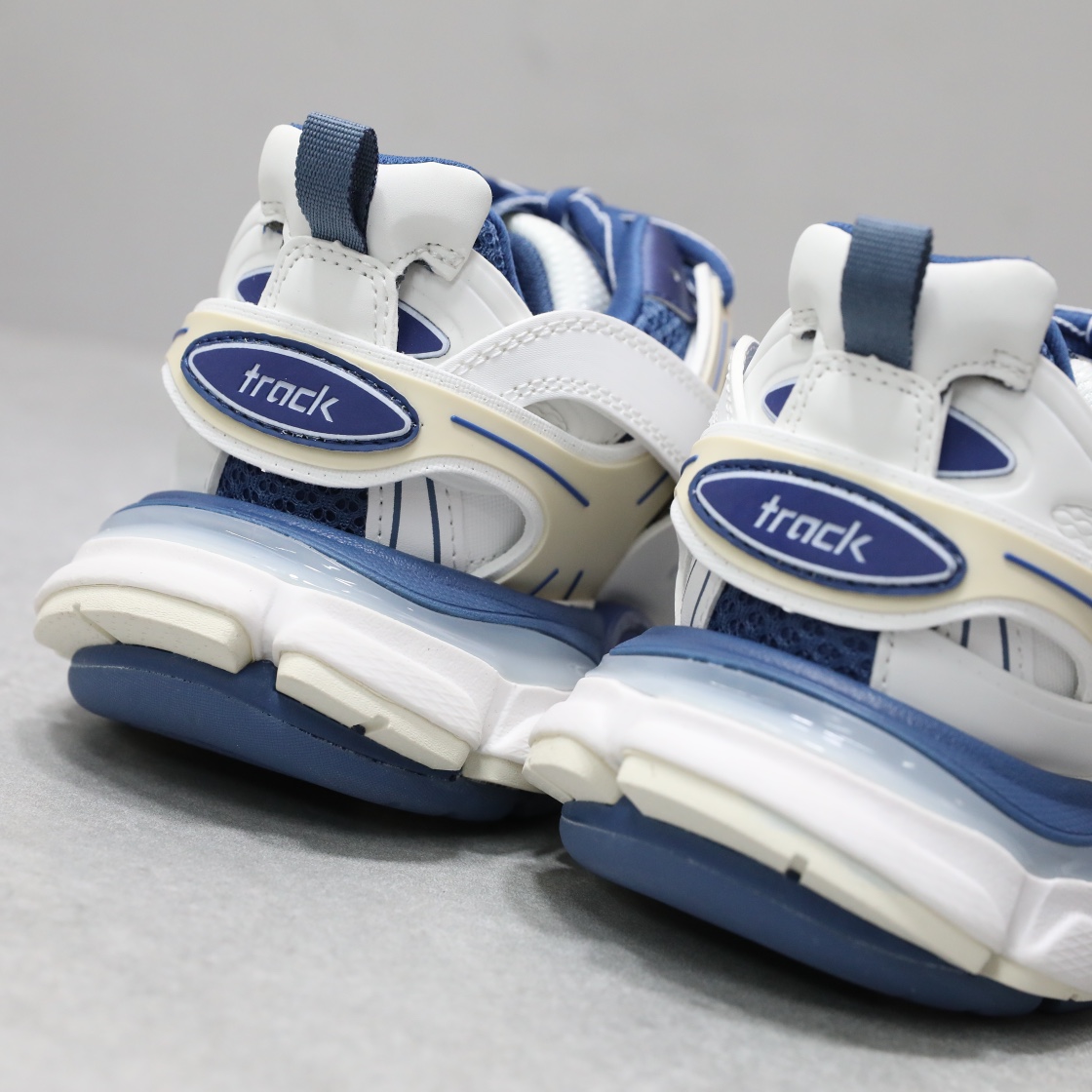 BALENCIAGA TRACK 3.0 