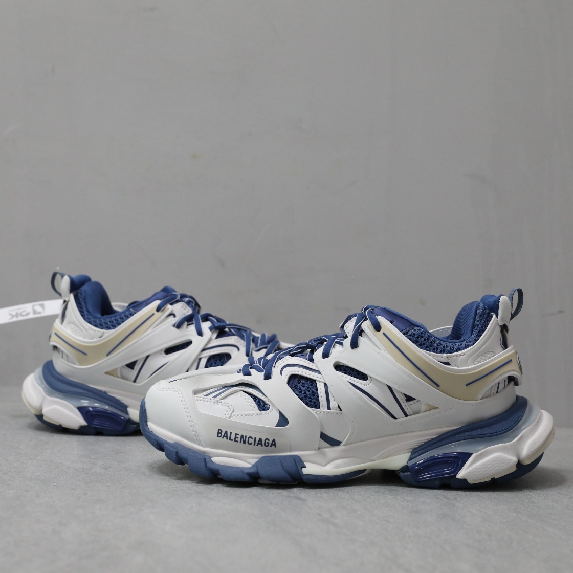 BALENCIAGA TRACK 3.0 
