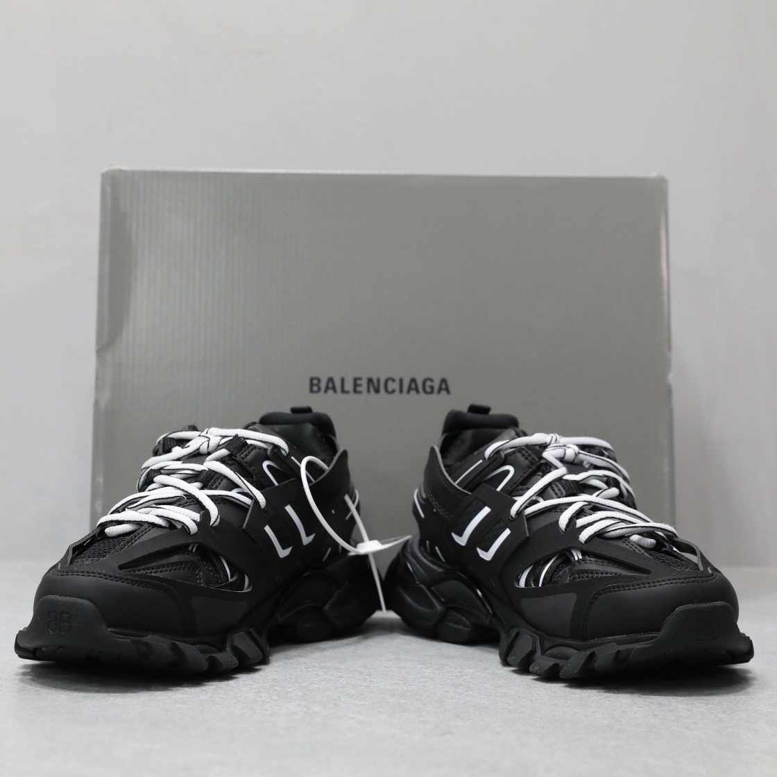BALENCIAGA TRACK 3.0