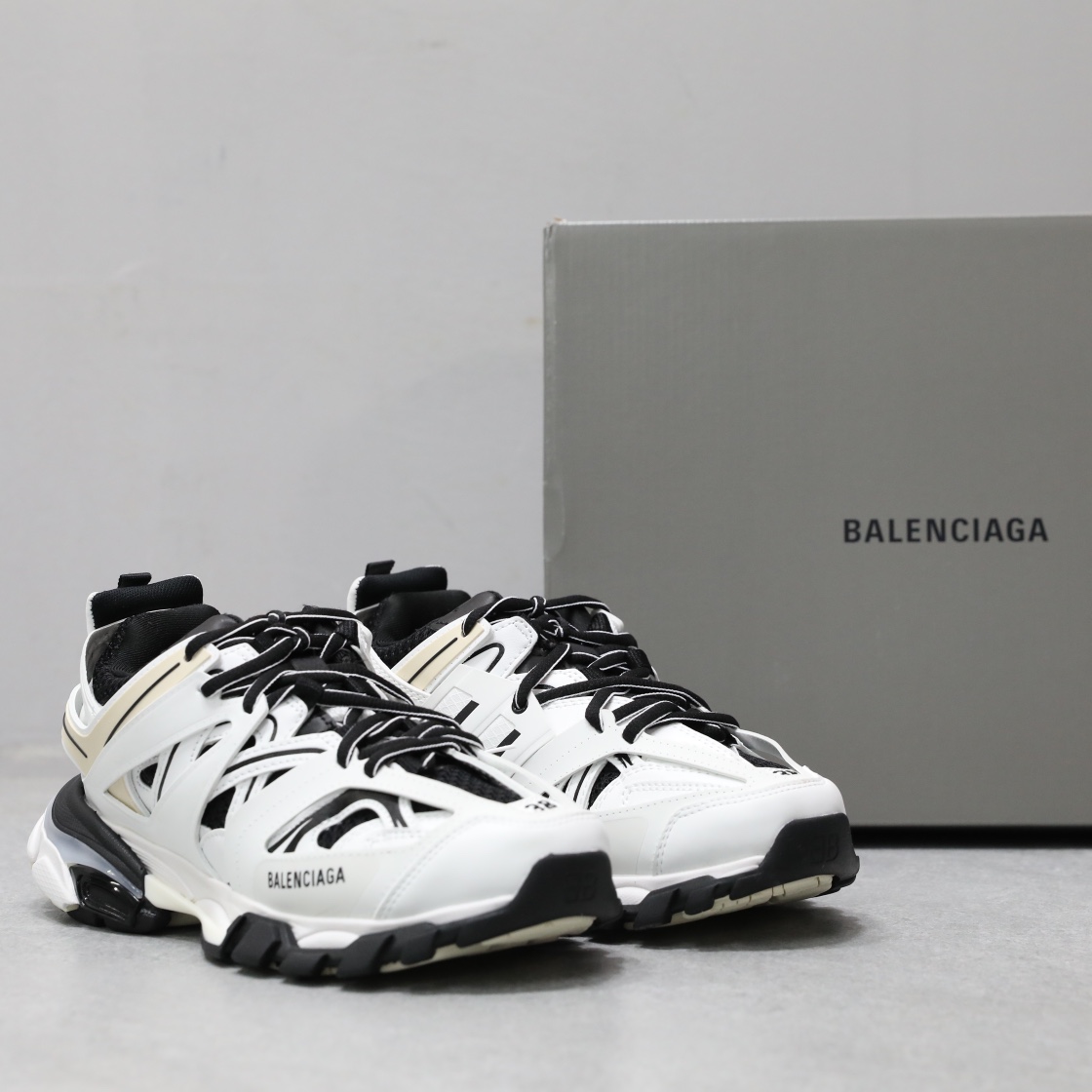 BALENCIAGA TRACK 3.0