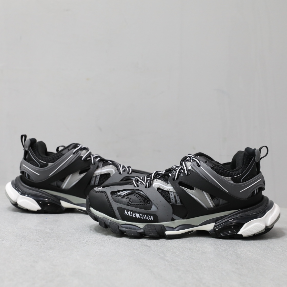 BALENCIAGA TRACK 3.0
