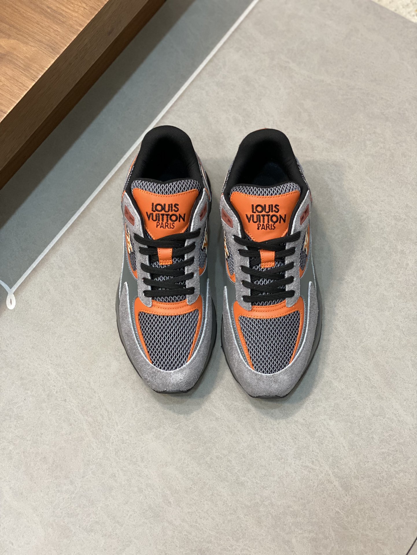 LOUIS VUITTON RUN AWAY 