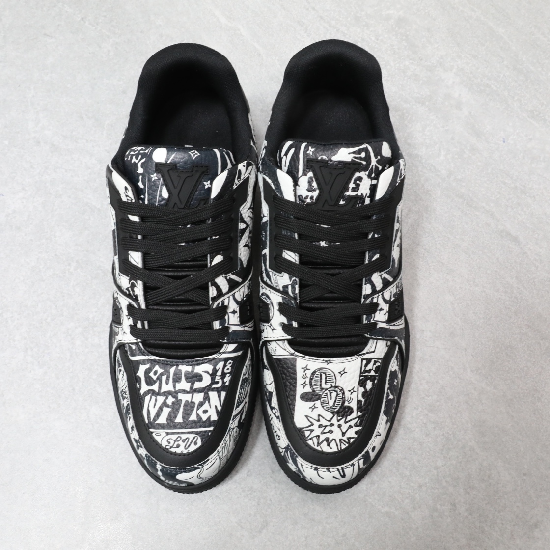 LOUIS VUITTON TRAINER