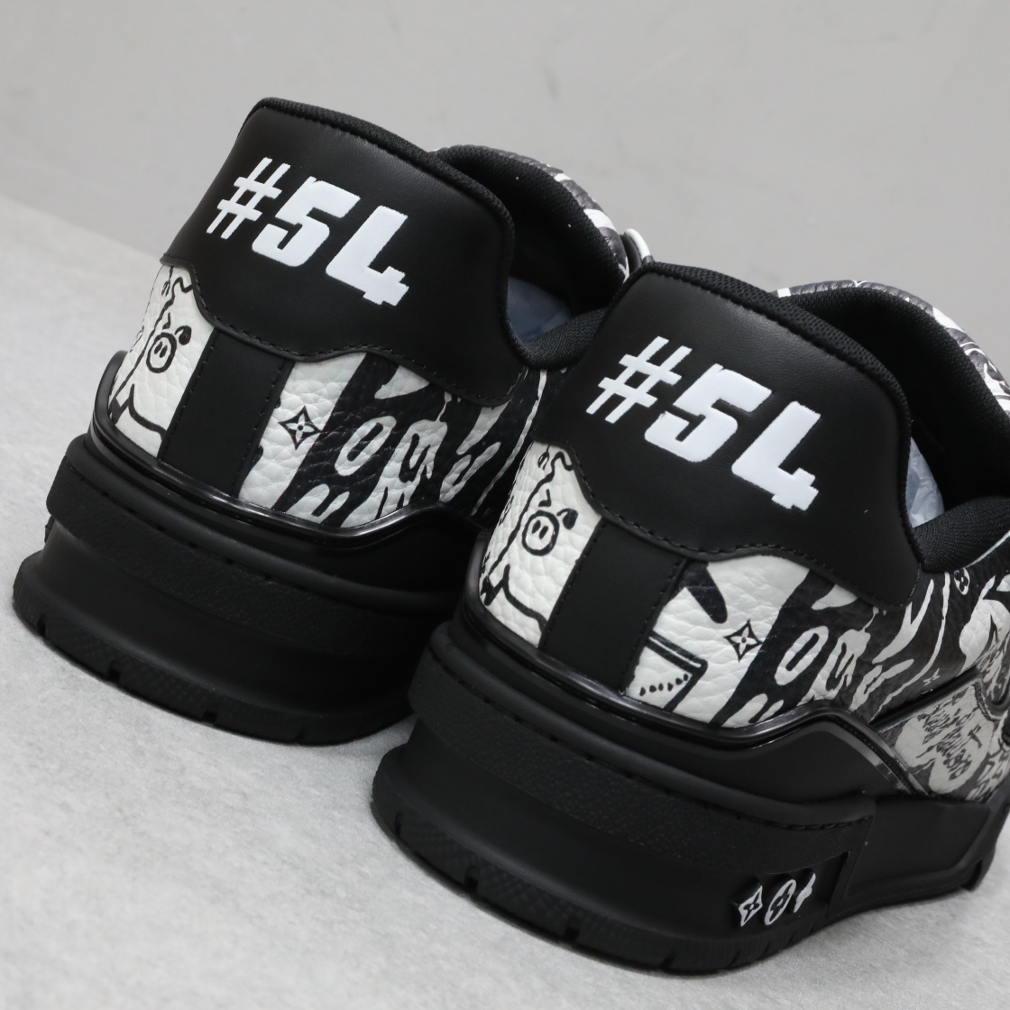 LOUIS VUITTON TRAINER