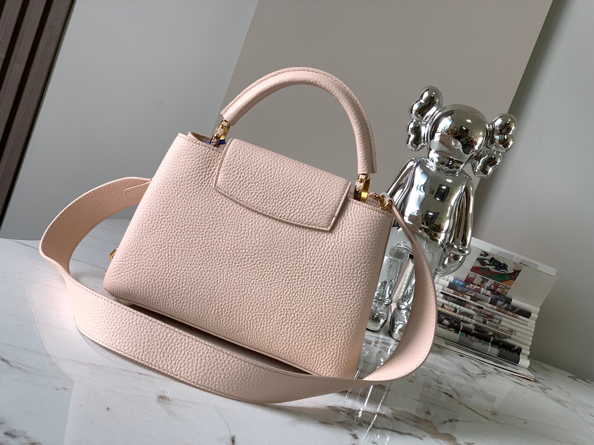LV Capucines