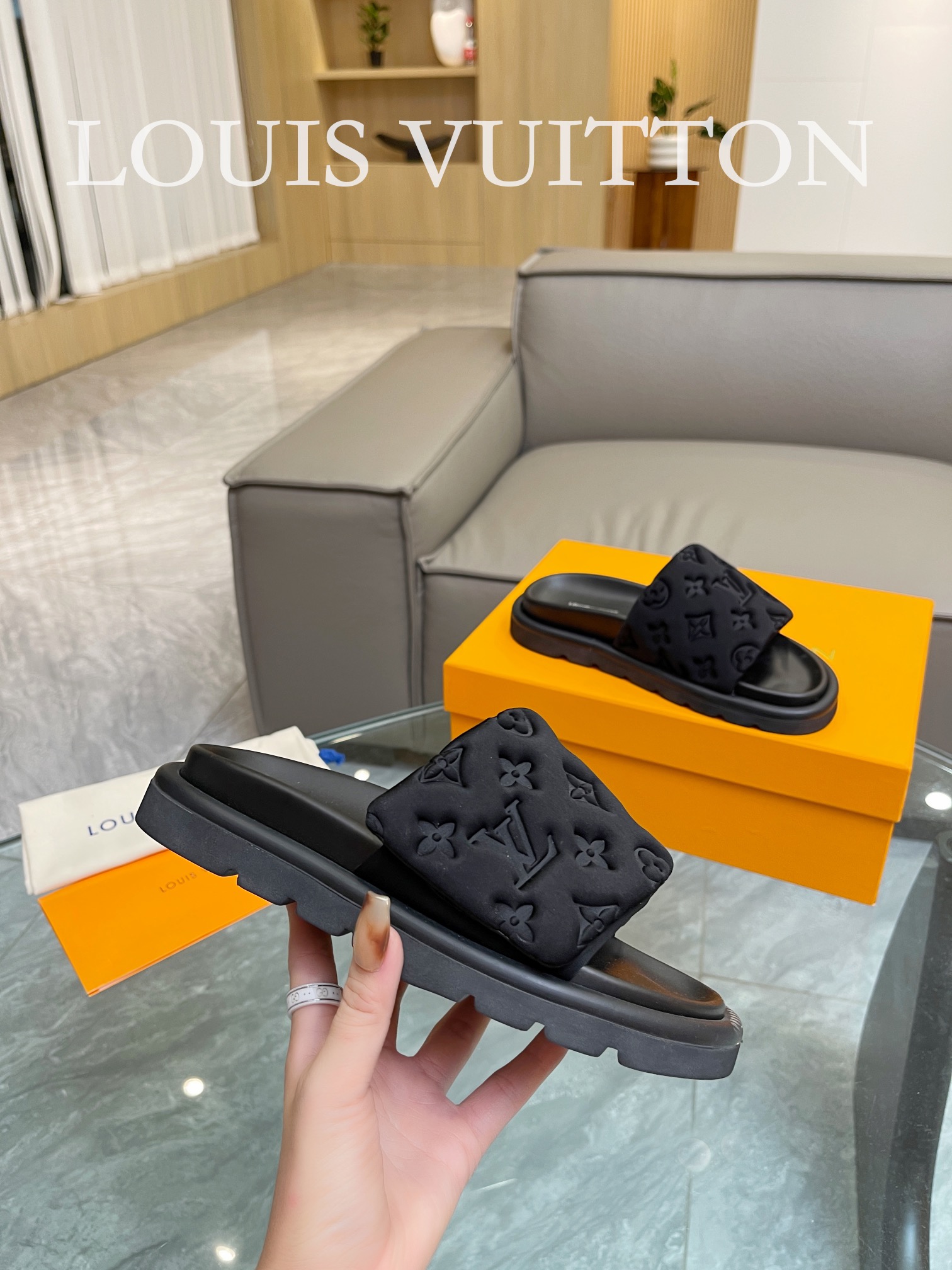 LOUIS VUITTON SLIPPERS