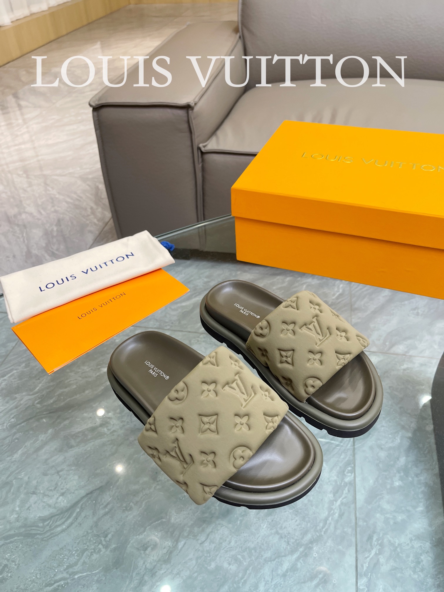 LOUIS VUITTON SLIPPERS