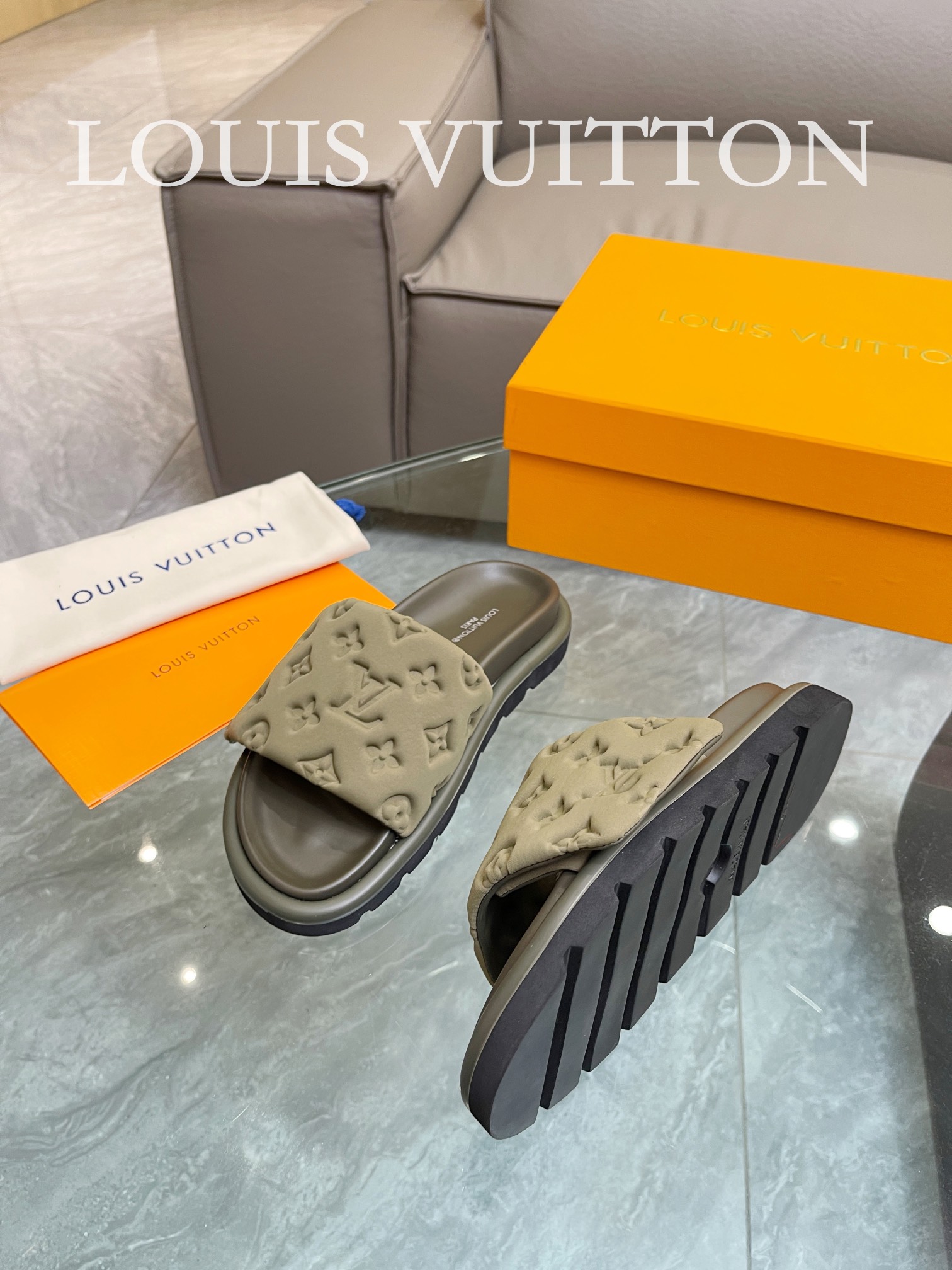 LOUIS VUITTON SLIPPERS