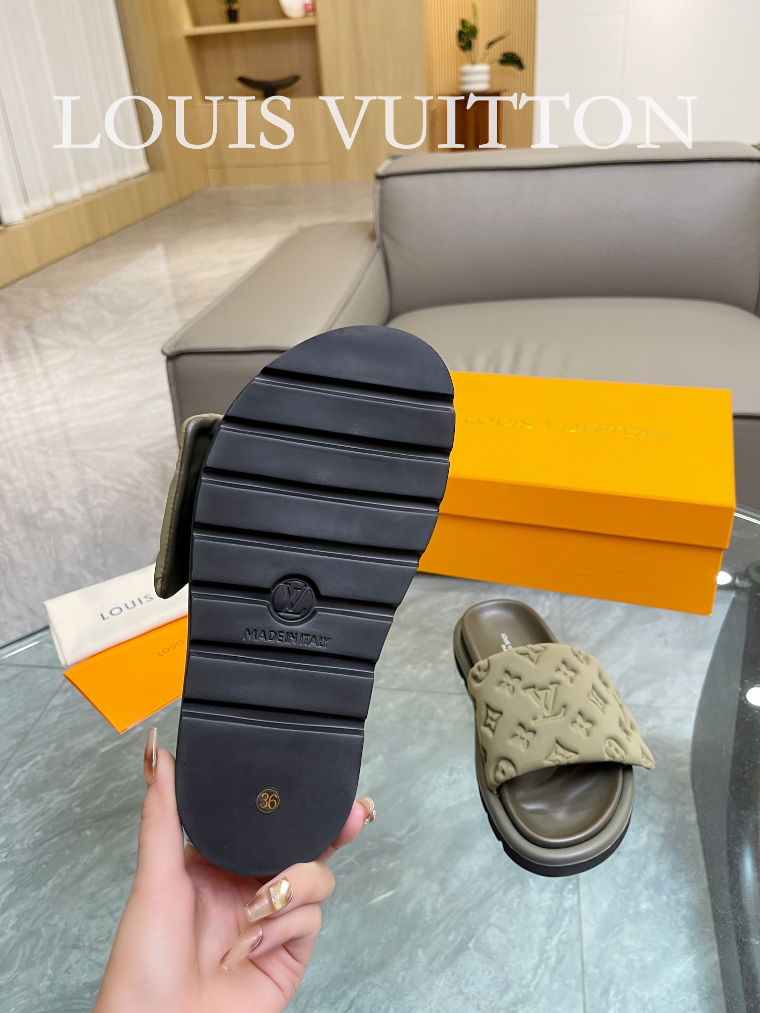 LOUIS VUITTON SLIPPERS