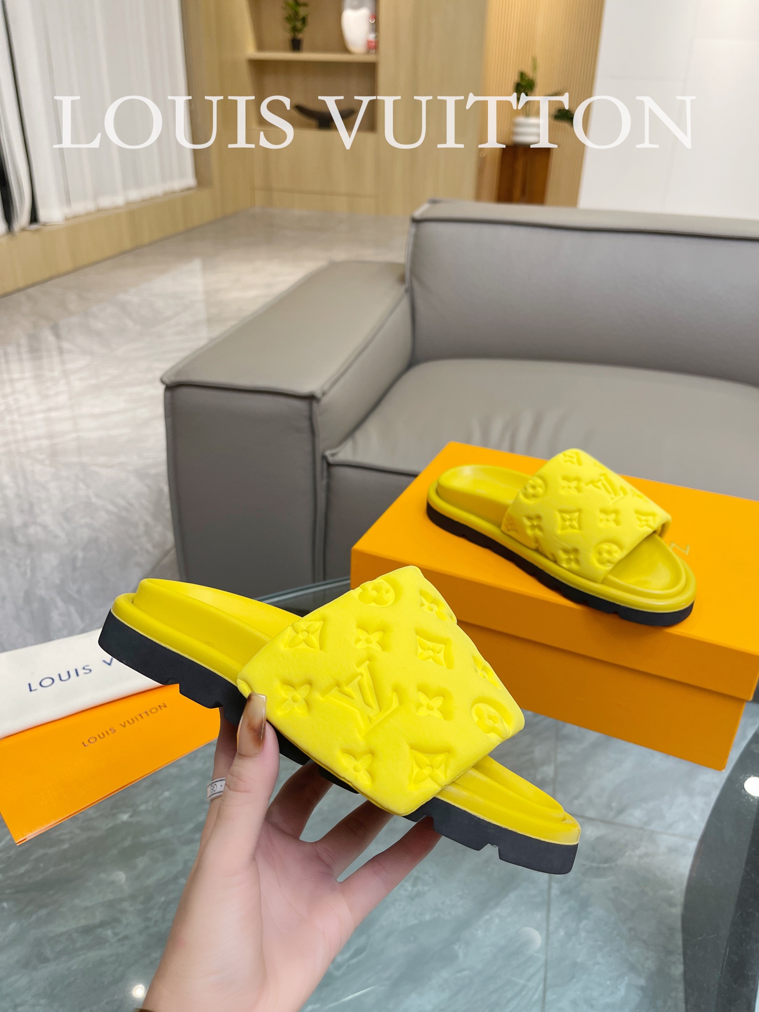 LOUIS VUITTON SLIPPERS