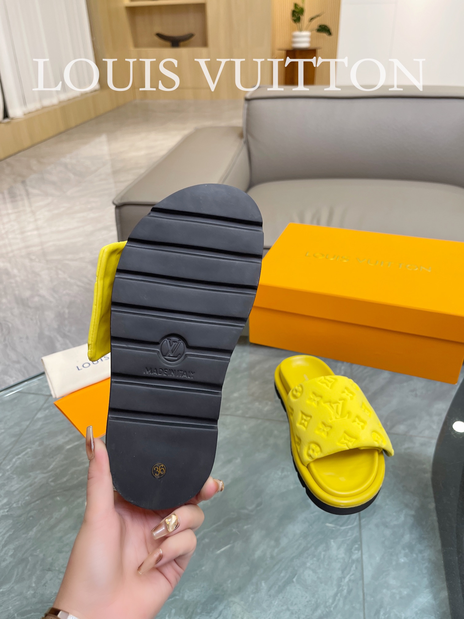 LOUIS VUITTON SLIPPERS