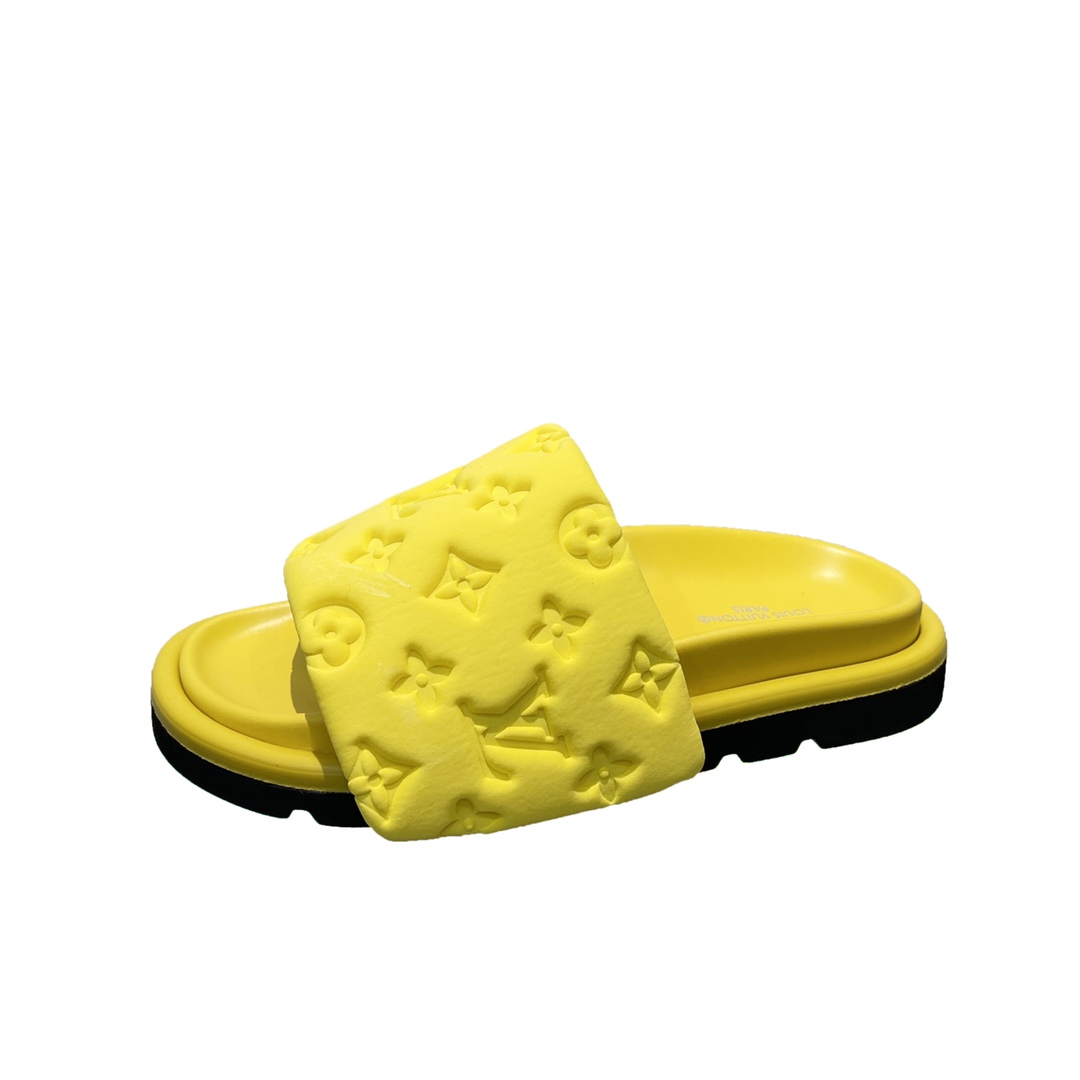 LOUIS VUITTON SLIPPERS