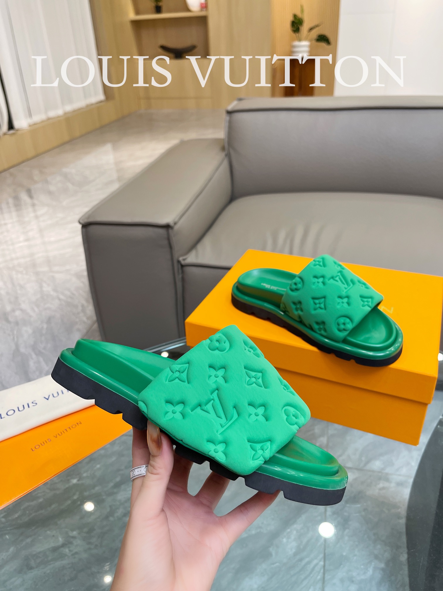 LOUIS VUITTON SLIPPERS