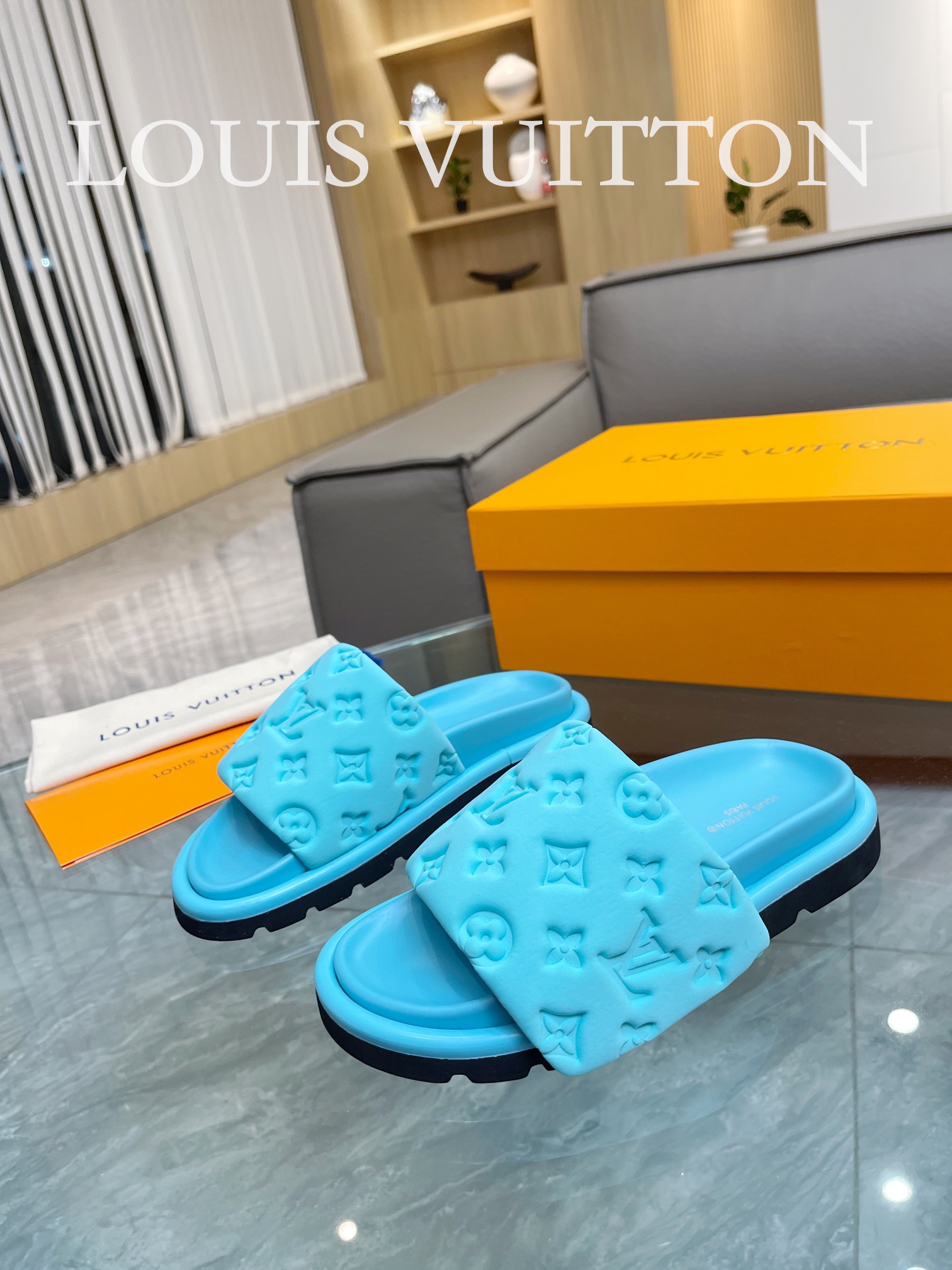 LOUIS VUITTON SLIPPERS