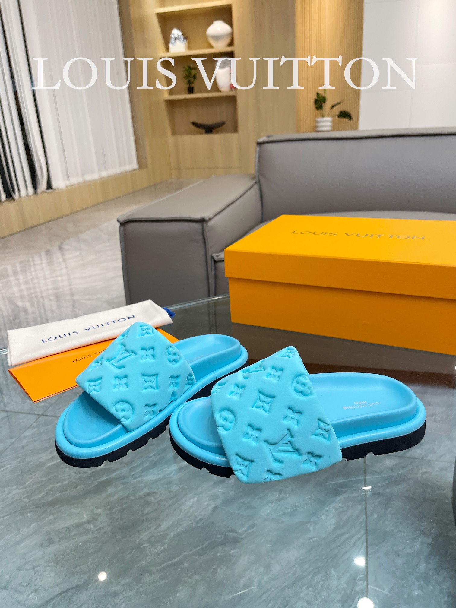 LOUIS VUITTON SLIPPERS