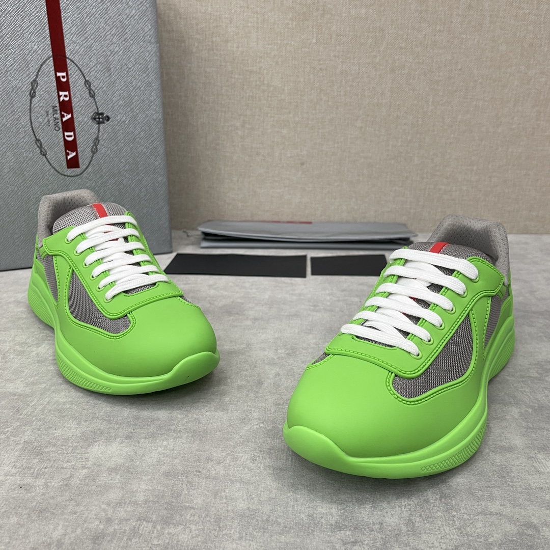 PRADA 