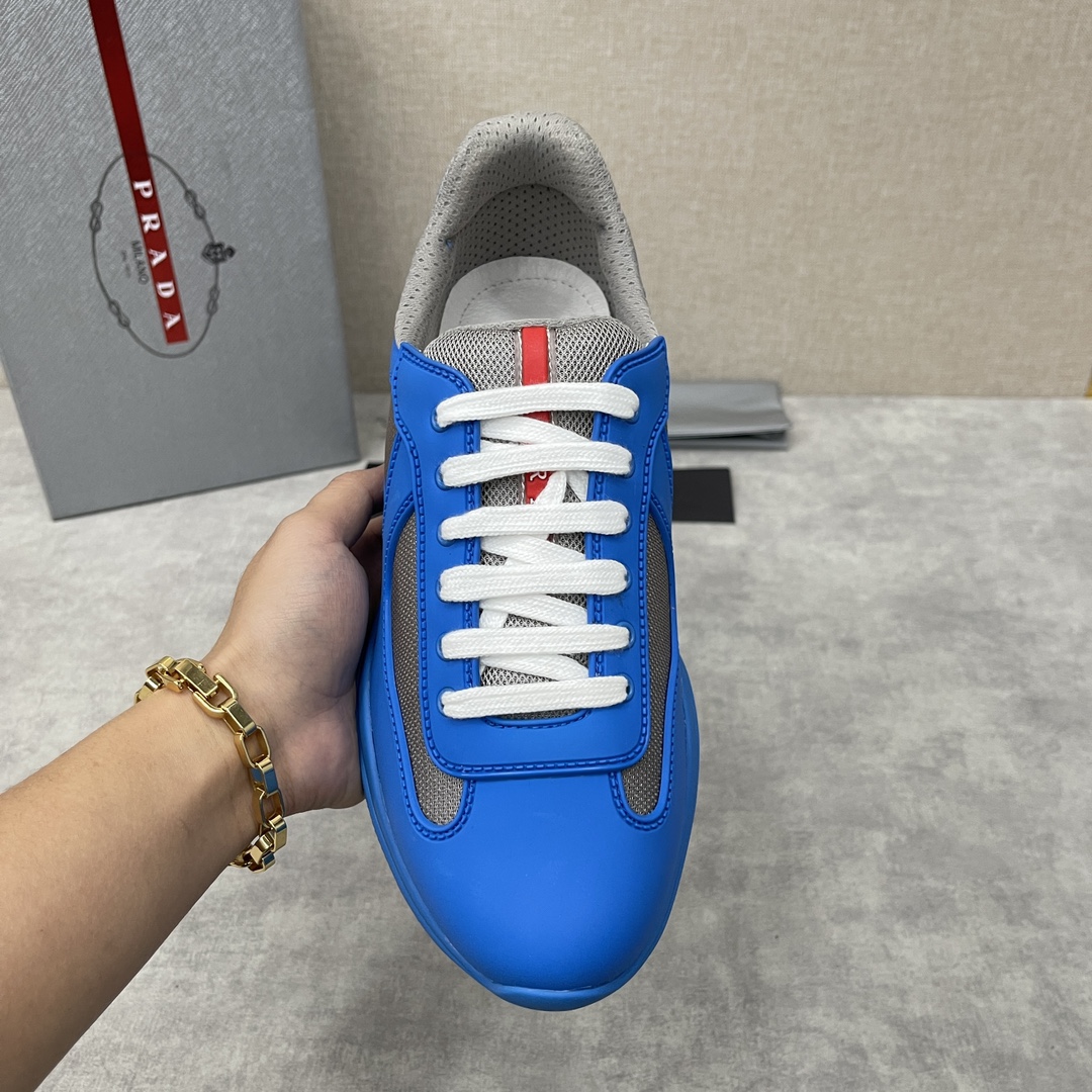 PRADA 