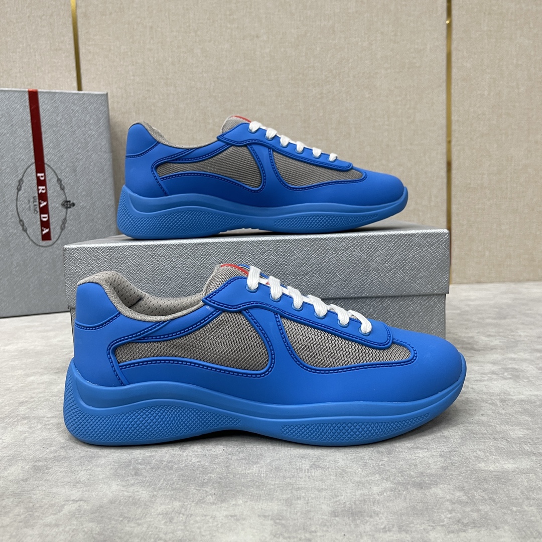 PRADA 
