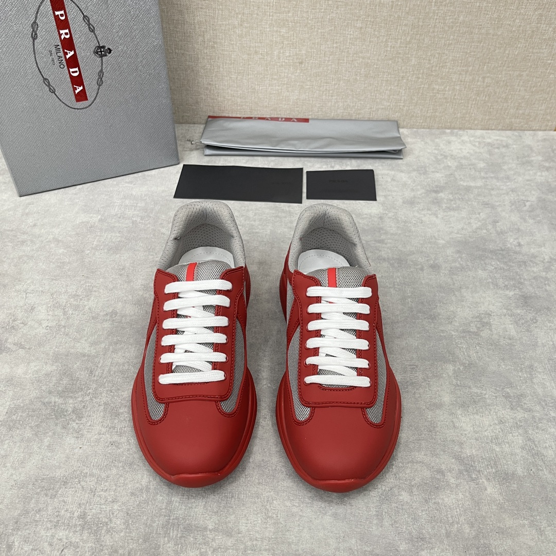 PRADA 