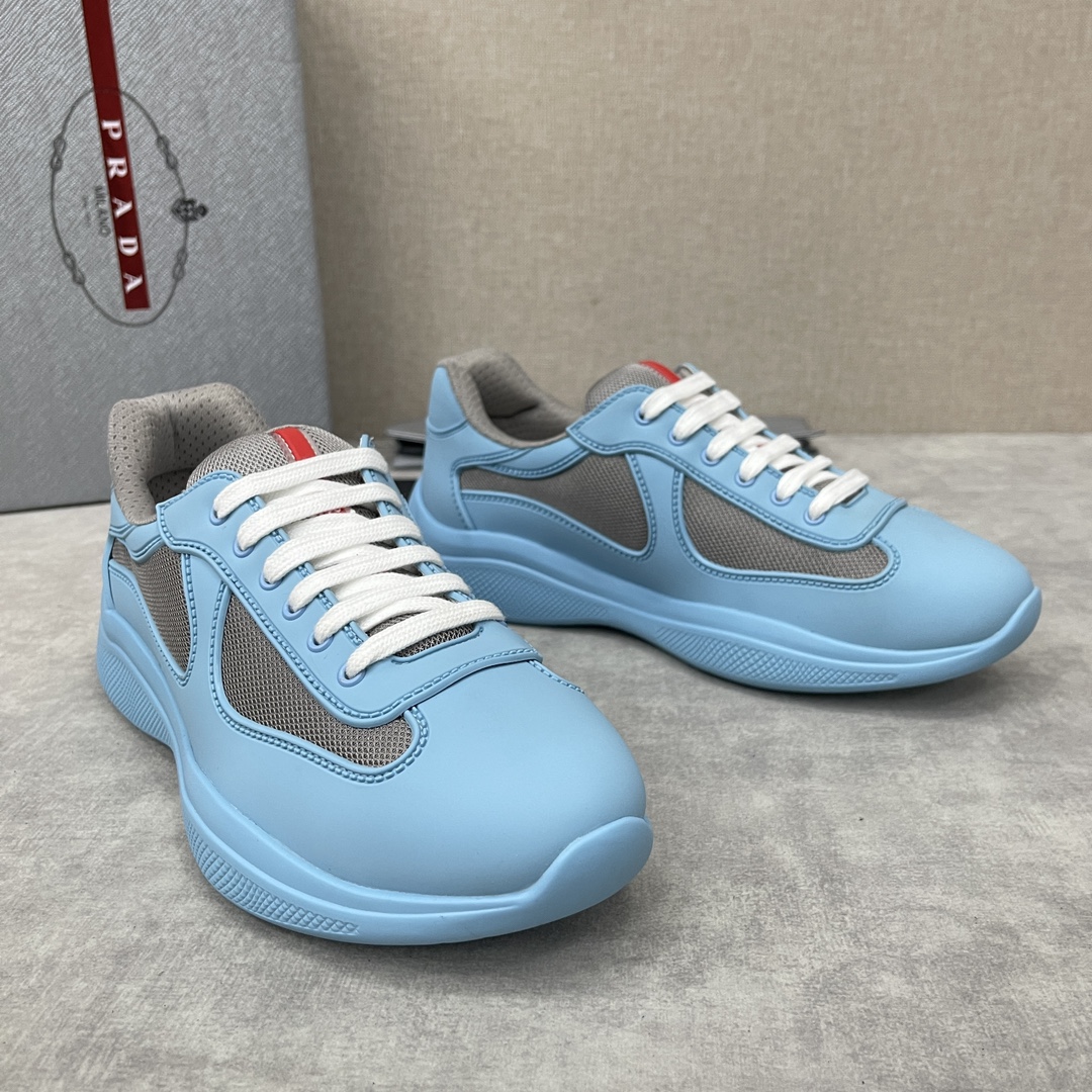 PRADA 