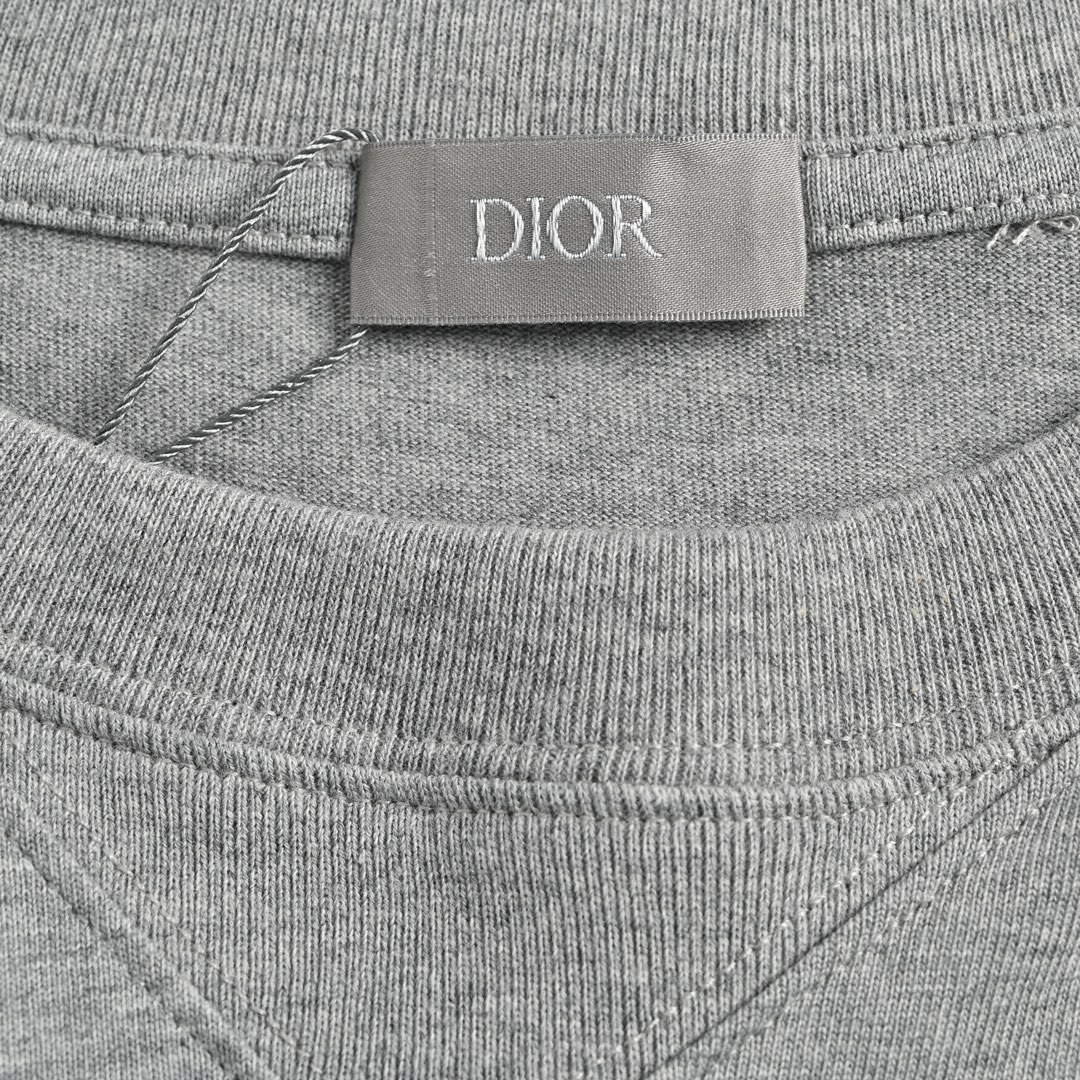 DIOR T-SHIRT