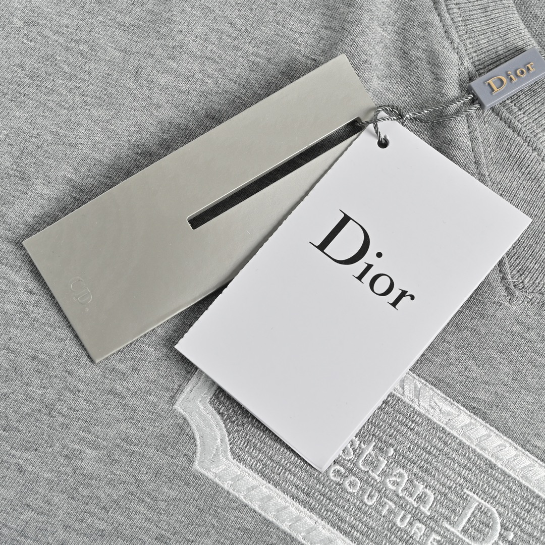 DIOR T-SHIRT