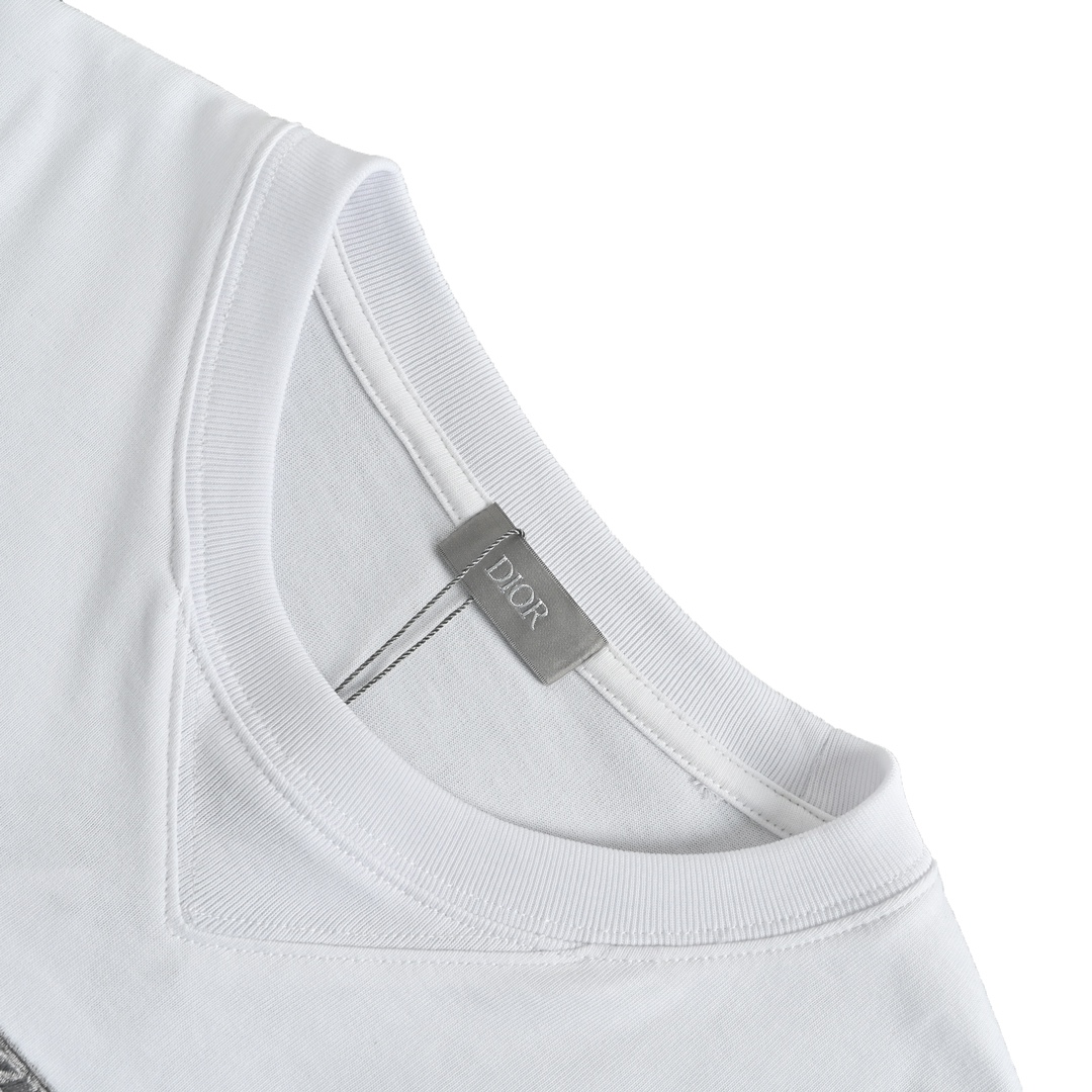 DIOR T-SHIRT