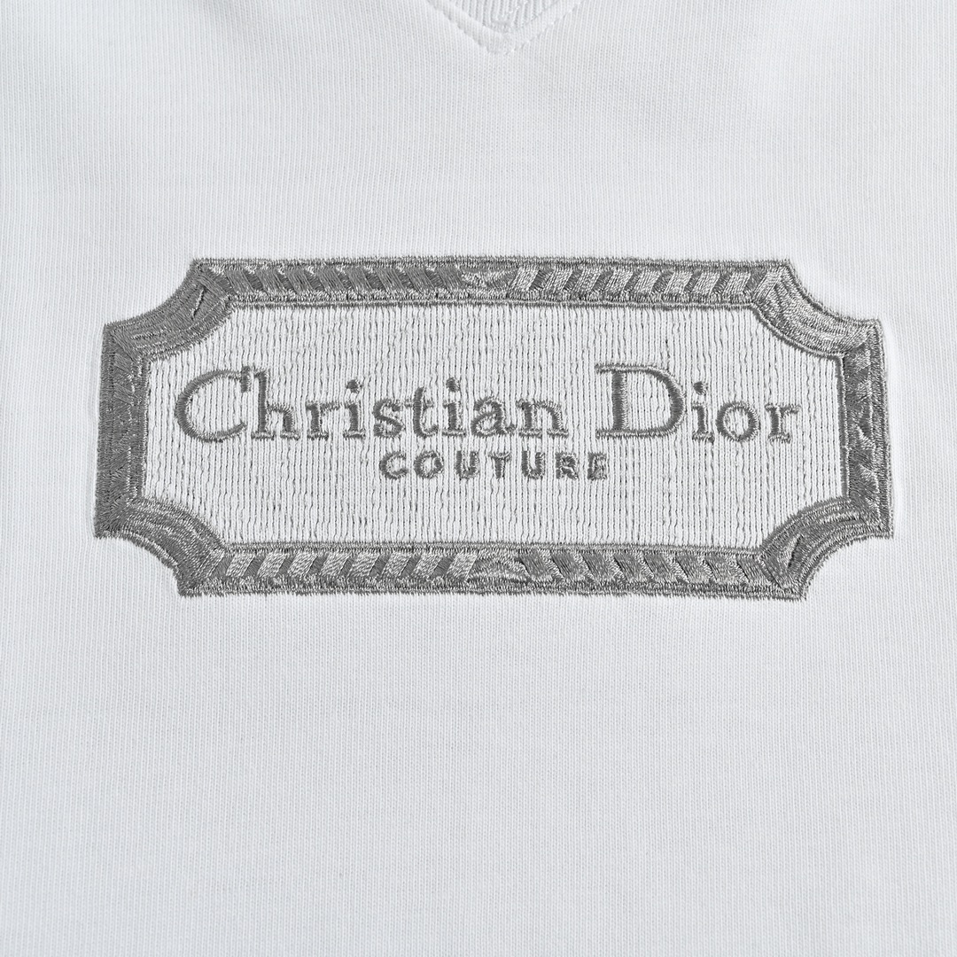 DIOR T-SHIRT