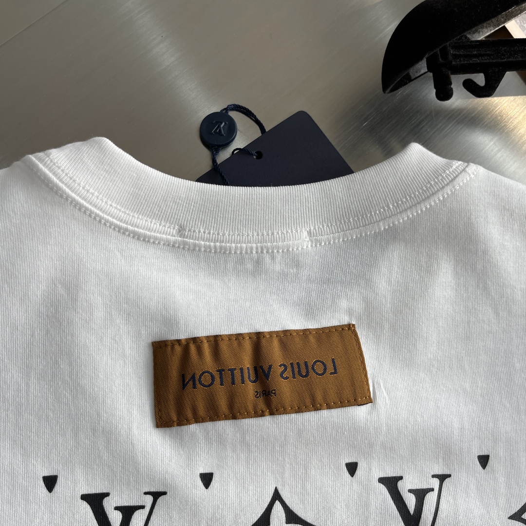 LV T-Shirt