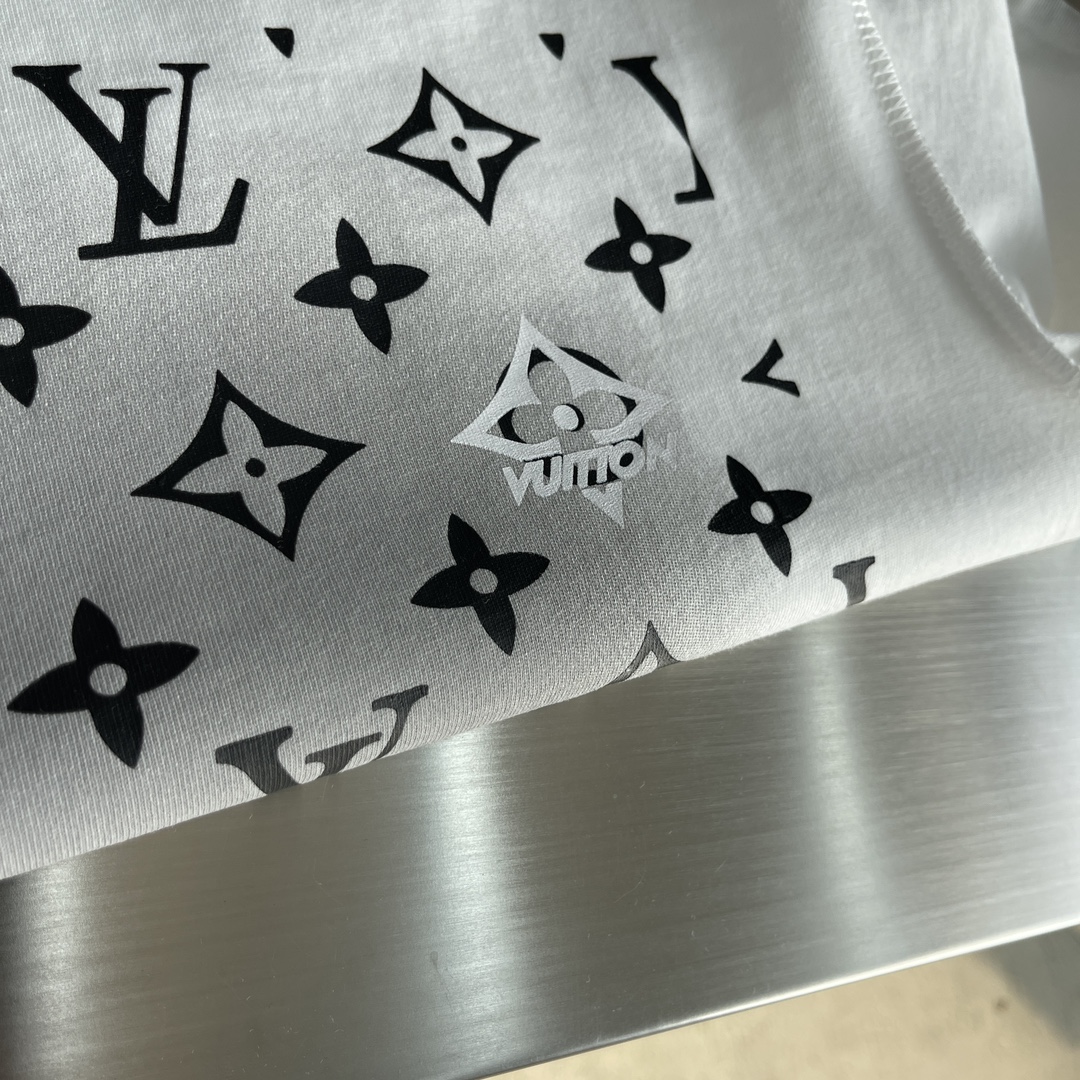 LV T-Shirt
